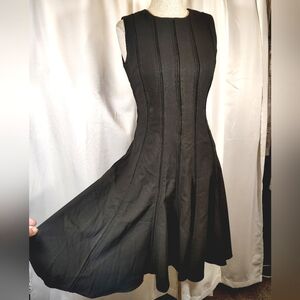 Calvin Klein TAG Shift Dress, Black, knee Lngth,  Sleeveless, Pleats, ZipUp, 2